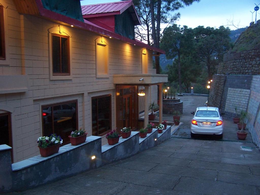 Forest Ville Hotel & Resort